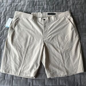 NWT Men's khaki Golf Shorts
